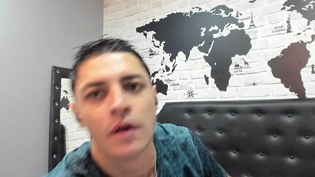 Frank Millers online show from November 26, 2025, 8:09 pm