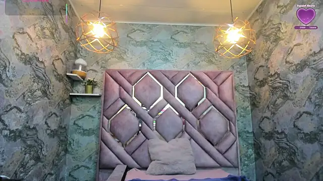 nefertiti ebony online show from December 20, 2025, 5:32 am