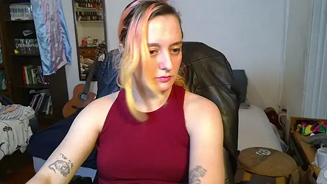 Evelan420 online show from November 12, 2025, 7:18 pm