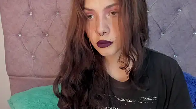 Snapshot of onix_bl4ck chatting on February 8, 2025, 11:34 pm onix bl4ck online show from February 8, 2025, 11:34 pm