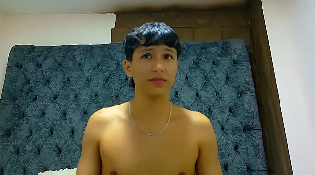 Snapshot of MarckPassion chatting on March 20, 2025, 1:15 pm MarckPassion online show from March 20, 2025, 1:15 pm