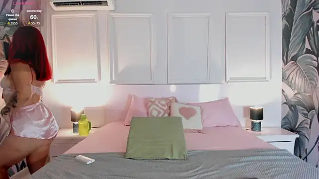 Snapshot of HannaaMiller chatting on December 18, 2025, 2:38 am HannaaMiller online show from December 18, 2025, 2:38 am