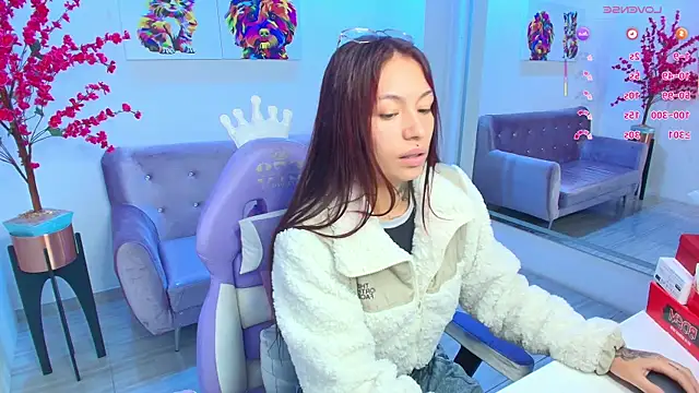 Snapshot of Charlotte_ethan chatting on November 5, 2025, 3:53 am Charlotte ethan online show from November 5, 2025, 3:53 am