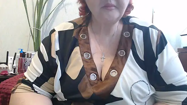 Snapshot of DeniseeRosea chatting on April 6, 2026, 7:53 am DeniseeRosea online show from April 6, 2026, 7:53 am