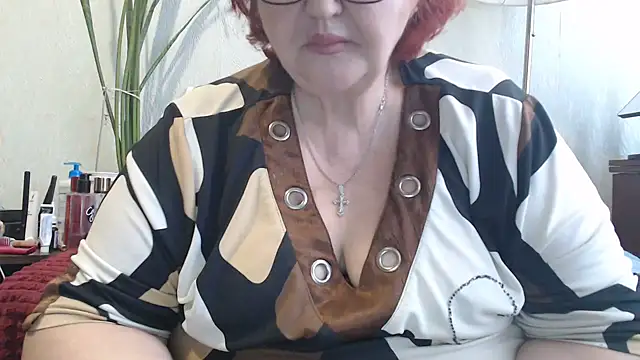 Snapshot of DeniseeRosea chatting on April 4, 2026, 11:28 am DeniseeRosea online show from April 4, 2026, 11:28 am