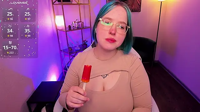 Snapshot of Manic_pixie_ chatting on June 16, 2026, 4:07 pm Manic pixie online show from June 16, 2026, 4:07 pm