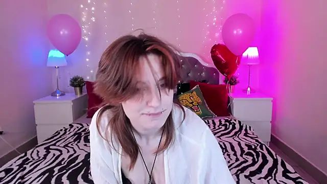 Snapshot of Jiffyyo chatting on March 18, 2025, 5:33 pm Jiffyyo online show from March 18, 2025, 5:33 pm