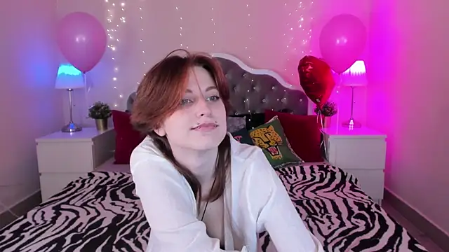 Snapshot of Jiffyyo chatting on March 18, 2025, 2:28 pm Jiffyyo online show from March 18, 2025, 2:28 pm