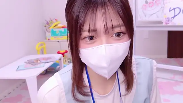 NA-KAREN-V8 online show from November 12, 2025, 11:58 am