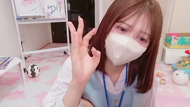 Snapshot of NA-KAREN-V8 chatting on June 10, 2026, 7:42 am NA-KAREN-V8 online show from June 10, 2026, 7:42 am