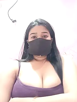 Snapshot of Simran-001 chatting on April 6, 2026, 12:28 pm Simran-001 online show from April 6, 2026, 12:28 pm