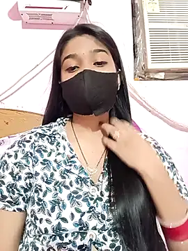 Snapshot of Simran-001 chatting on September 25, 2025, 6:58 pm Simran-001 online show from September 25, 2025, 6:58 pm