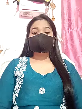 Snapshot of Simran-001 chatting on December 3, 2025, 11:53 am Simran-001 online show from December 3, 2025, 11:53 am