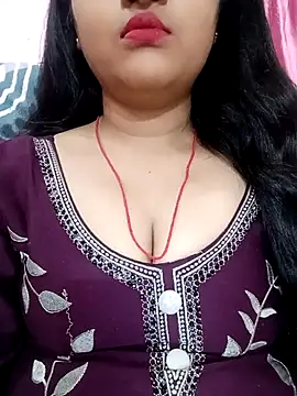 Snapshot of Simran-001 chatting on March 18, 2025, 6:17 pm Simran-001 online show from March 18, 2025, 6:17 pm