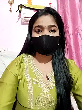 Snapshot of Simran-001 chatting on December 5, 2025, 12:37 pm Simran-001 online show from December 5, 2025, 12:37 pm