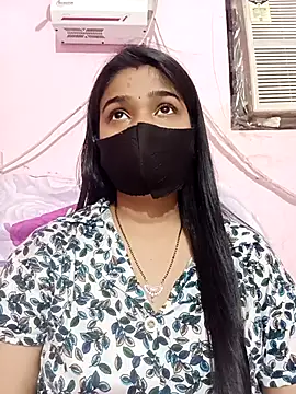 Snapshot of Simran-001 chatting on September 13, 2025, 6:19 pm Simran-001 online show from September 13, 2025, 6:19 pm