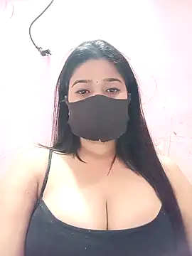 Snapshot of Simran-001 chatting on April 2, 2026, 11:17 am Simran-001 online show from April 2, 2026, 11:17 am