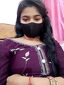 Snapshot of Simran-001 chatting on March 18, 2025, 11:11 am Simran-001 online show from March 18, 2025, 11:11 am