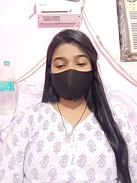 Snapshot of Simran-001 chatting on September 14, 2025, 6:41 pm Simran-001 online show from September 14, 2025, 6:41 pm