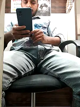 RaviRoy2326 online show from February 9, 2025, 5:40 am