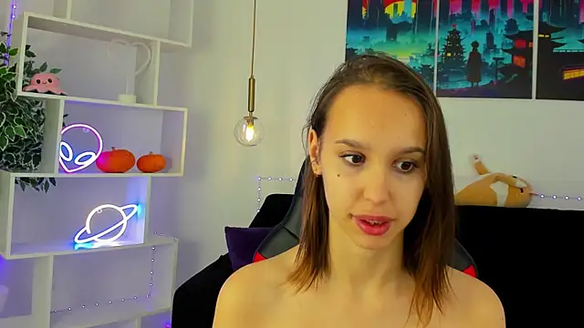 Snapshot of SandraTucker chatting on October 25, 2025, 3:06 am SandraTucker online show from October 25, 2025, 3:06 am