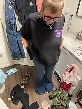 I am babydoll online show from April 2, 2026, 4:19 am