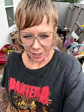 I am babydoll online show from October 13, 2025, 8:21 pm