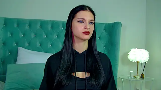 Snapshot of BeverlyMost chatting on February 4, 2025, 9:49 am BeverlyMost online show from February 4, 2025, 9:49 am