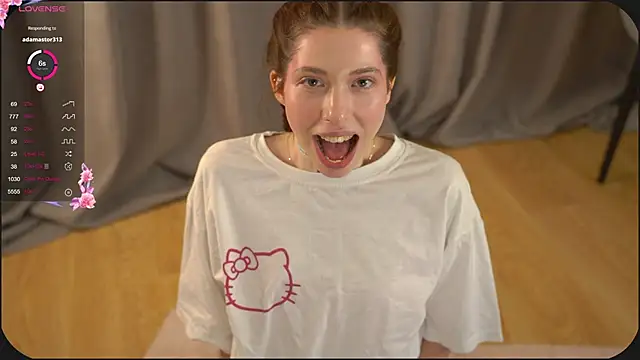 Snapshot of HappyVivy chatting on February 10, 2025, 11:04 am HappyVivy online show from February 10, 2025, 11:04 am