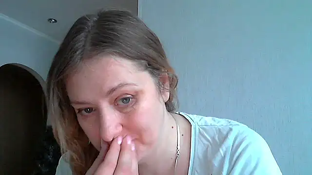 Snapshot of WriterInna44 chatting on February 11, 2025, 10:14 am WriterInna44 online show from February 11, 2025, 10:14 am