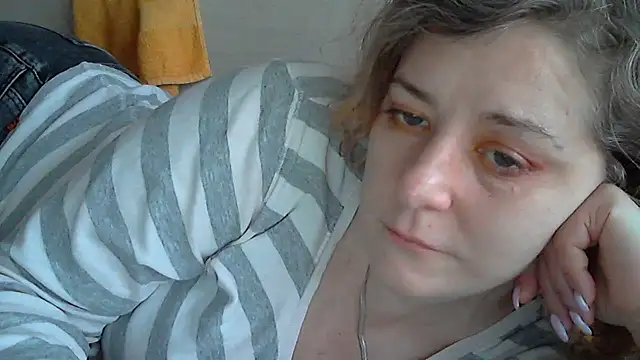 Snapshot of WriterInna44 chatting on March 7, 2025, 11:29 am WriterInna44 online show from March 7, 2025, 11:29 am