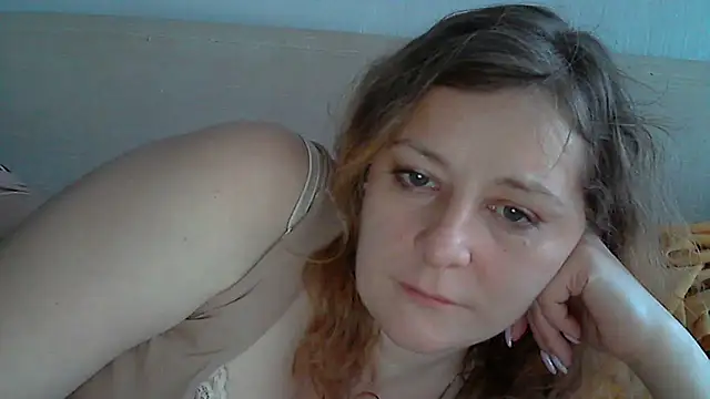 Snapshot of WriterInna44 chatting on February 23, 2025, 11:44 am WriterInna44 online show from February 23, 2025, 11:44 am