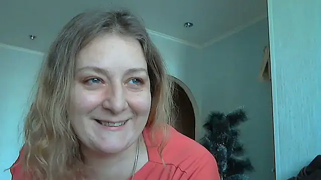 Snapshot of WriterInna44 chatting on February 21, 2025, 6:07 am WriterInna44 online show from February 21, 2025, 6:07 am