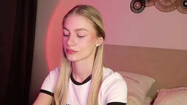 Snapshot of GabriellaOlsen chatting on April 1, 2026, 5:21 pm GabriellaOlsen online show from April 1, 2026, 5:21 pm