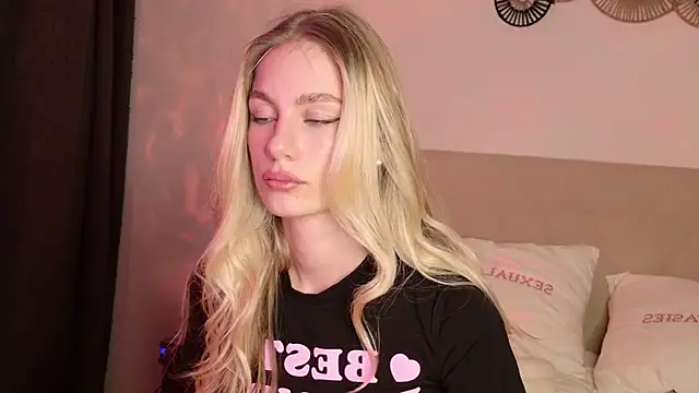 Snapshot of GabriellaOlsen chatting on April 4, 2026, 4:35 pm GabriellaOlsen online show from April 4, 2026, 4:35 pm