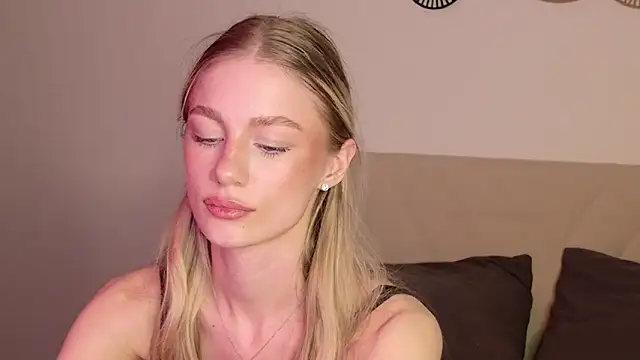 Snapshot of GabriellaOlsen chatting on April 12, 2026, 4:54 pm GabriellaOlsen online show from April 12, 2026, 4:54 pm