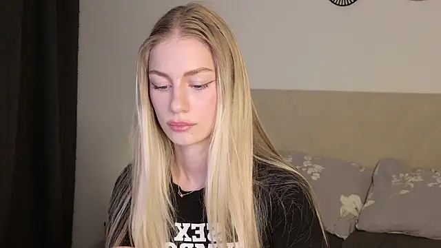 GabriellaOlsen online show from May 31, 2026, 6:09 pm