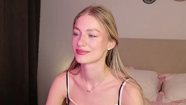 GabriellaOlsen online show from May 8, 2026, 5:28 pm
