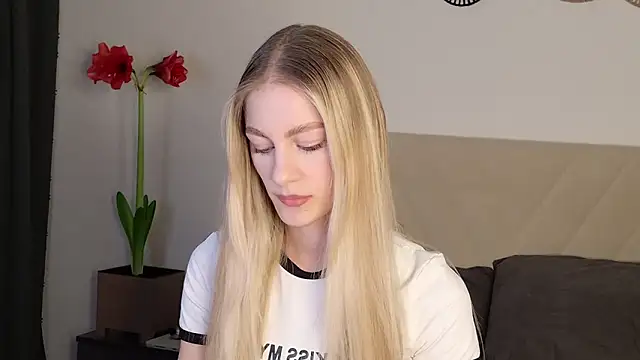 Snapshot of GabriellaOlsen chatting on March 15, 2026, 5:09 pm GabriellaOlsen online show from March 15, 2026, 5:09 pm