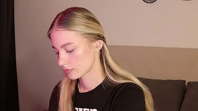 Snapshot of GabriellaOlsen chatting on April 11, 2026, 5:49 pm GabriellaOlsen online show from April 11, 2026, 5:49 pm