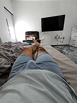 Snapshot of j0nathan00 chatting on February 7, 2025, 5:18 pm j0nathan00 online show from February 7, 2025, 5:18 pm