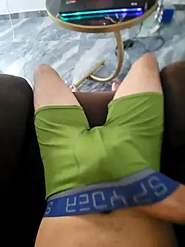 Snapshot of j0nathan00 chatting on January 9, 2026, 5:20 pm j0nathan00 online show from January 9, 2026, 5:20 pm