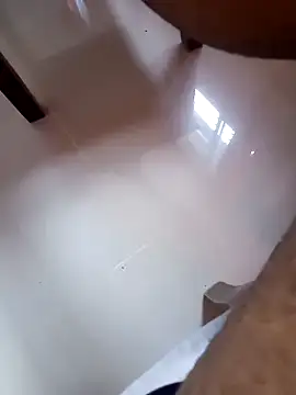 Snapshot of dinero04 chatting on November 15, 2025, 6:56 pm dinero04 online show from November 15, 2025, 6:56 pm