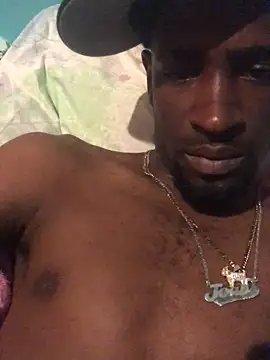 Snapshot of dinero04 chatting on February 22, 2025, 7:03 pm dinero04 online show from February 22, 2025, 7:03 pm