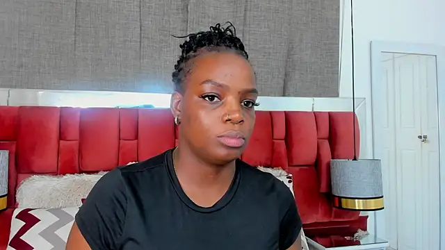 Snapshot of NatyParker chatting on September 15, 2025, 1:44 pm NatyParker online show from September 15, 2025, 1:44 pm