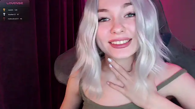 Snapshot of Ohmy_Nora_ chatting on February 21, 2025, 5:13 am Ohmy Nora online show from February 21, 2025, 5:13 am