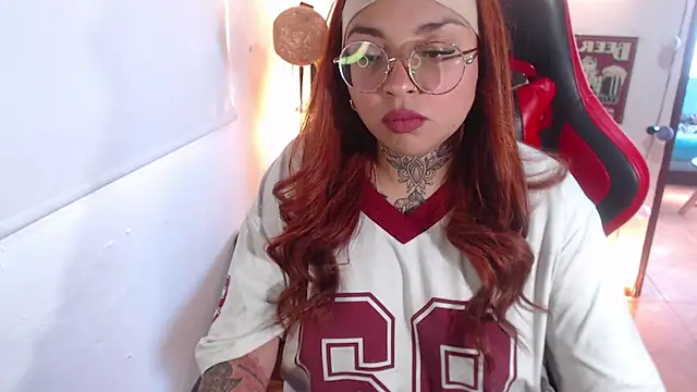 Snapshot of natyk_m chatting on September 26, 2025, 2:35 pm natyk m online show from September 26, 2025, 2:35 pm