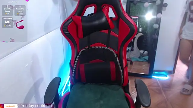 Snapshot of natyk_m chatting on September 14, 2025, 7:58 pm natyk m online show from September 14, 2025, 7:58 pm