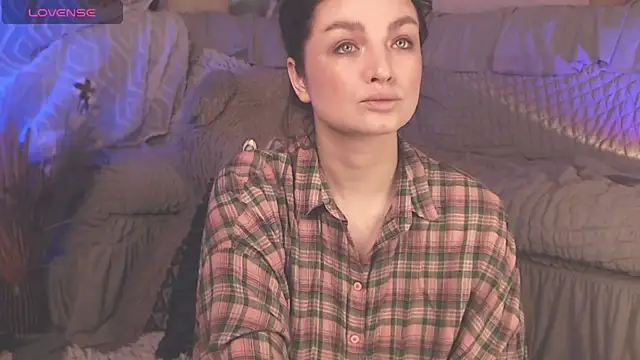 Snapshot of BritneyBarker chatting on March 21, 2025, 1:02 am BritneyBarker online show from March 21, 2025, 1:02 am