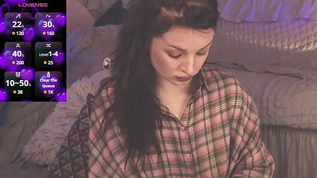 Snapshot of BritneyBarker chatting on March 13, 2025, 3:54 am BritneyBarker online show from March 13, 2025, 3:54 am